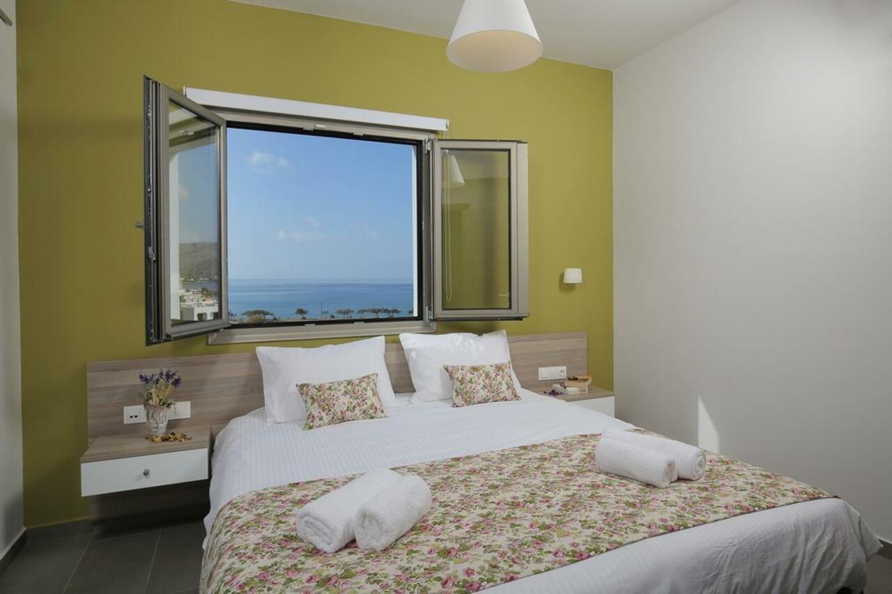 Sea View Luxury Apartment Плакиас Экстерьер фото